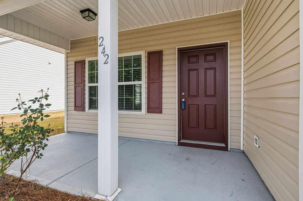 242 Cornelia Street Freeport, FL 32439 - Photo 5 of 68 242Cornelia-6