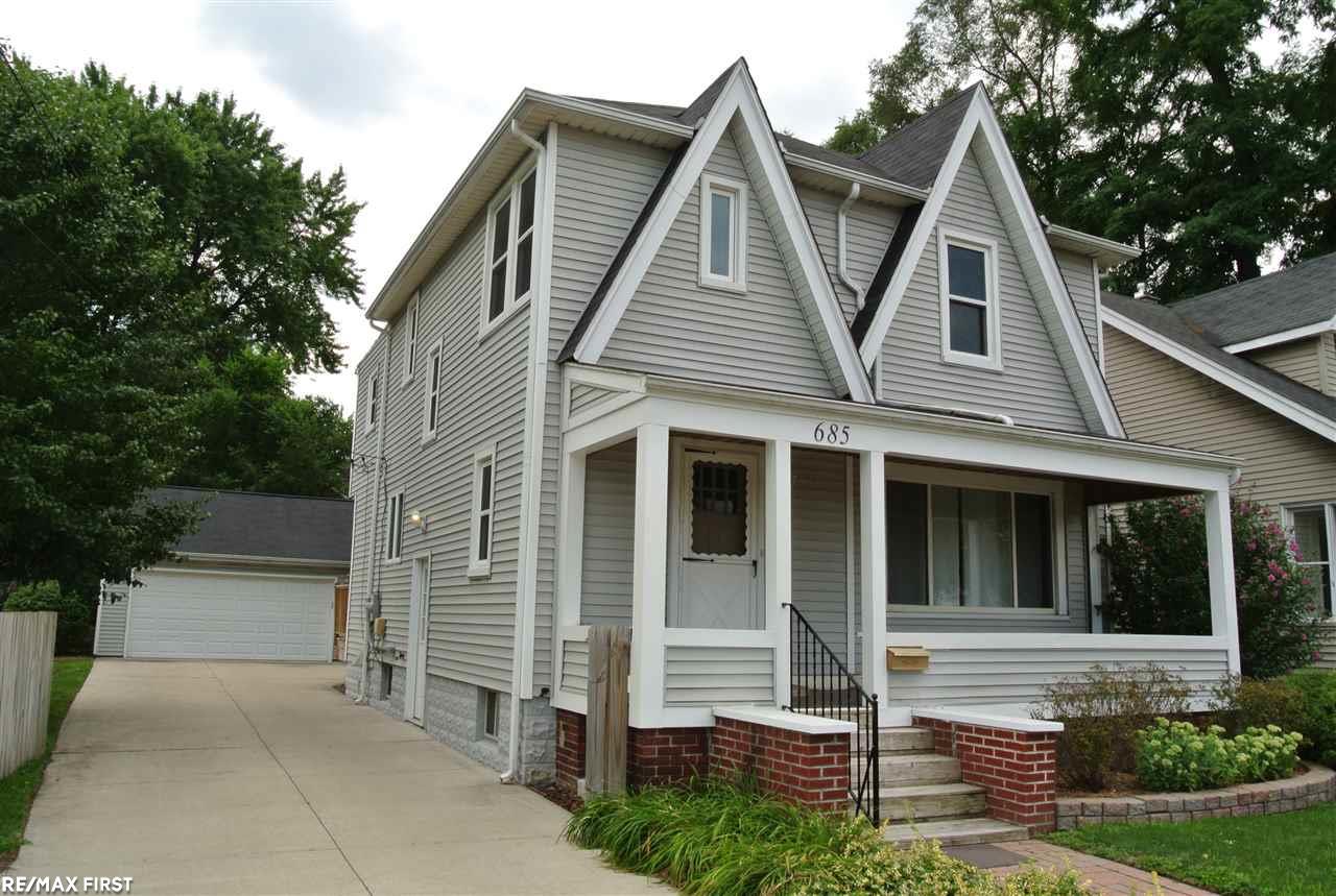 685 Columbia Road Berkley, MI 48072 - Photo 1 of 42