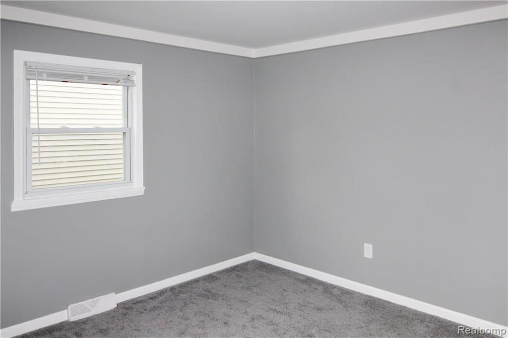 25942 Superior Road Taylor, MI 48180 - Photo 9 of 21