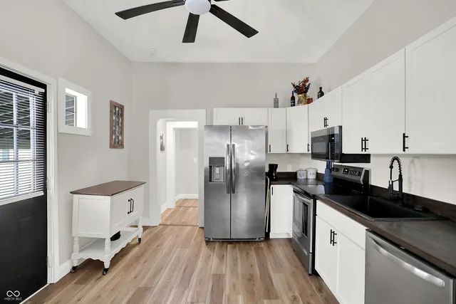 $229,000 | 1300 South B Street, Elwood, IN 46036