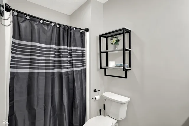 $229,000 | 1300 South B Street, Elwood, IN 46036