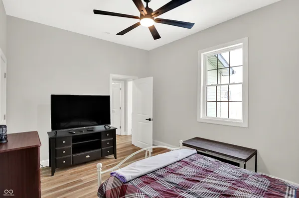 $224,999 | 1300 South B Street, Elwood, IN 46036