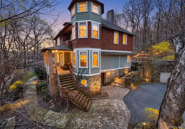 $869,000 | 65 Rockledge Drive, Suffern, NY 10901