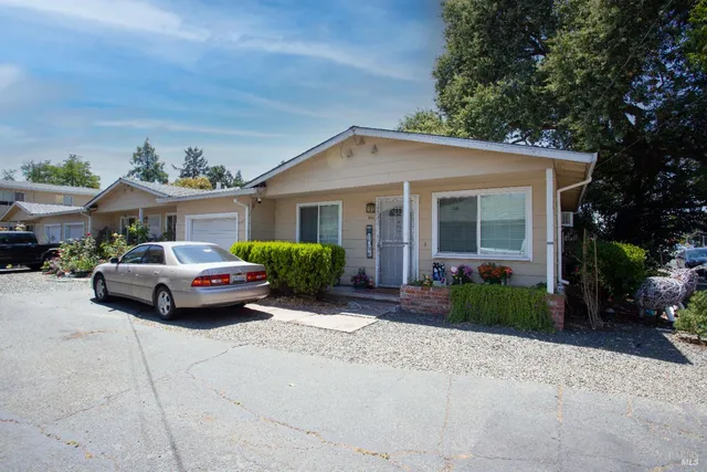 $2,100,000 | 528-544 Steele Lane, Santa Rosa, CA 95403