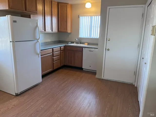 $2,100,000 | 528-544 Steele Lane, Santa Rosa, CA 95403