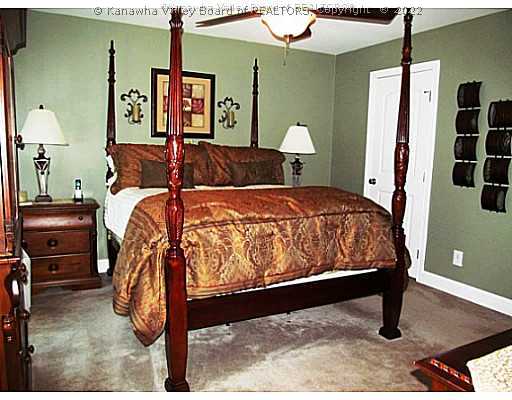 5522 Sycamore Road Culloden, WV 25510 - Photo 8 of 14 Master Bedroom.