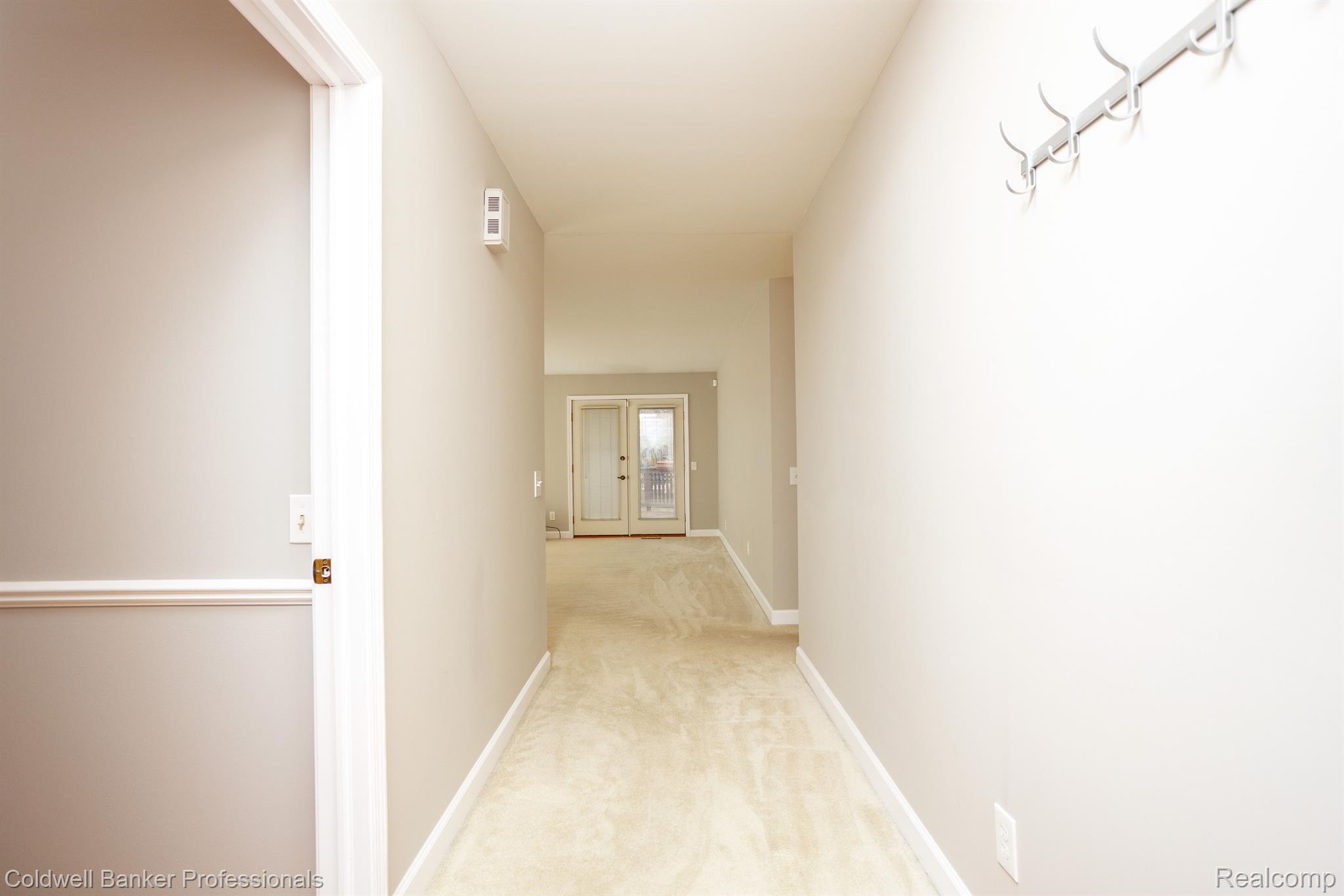 8571 Mannington Road Canton, MI 48187 - Photo 8 of 37 Front foyer to Great Room