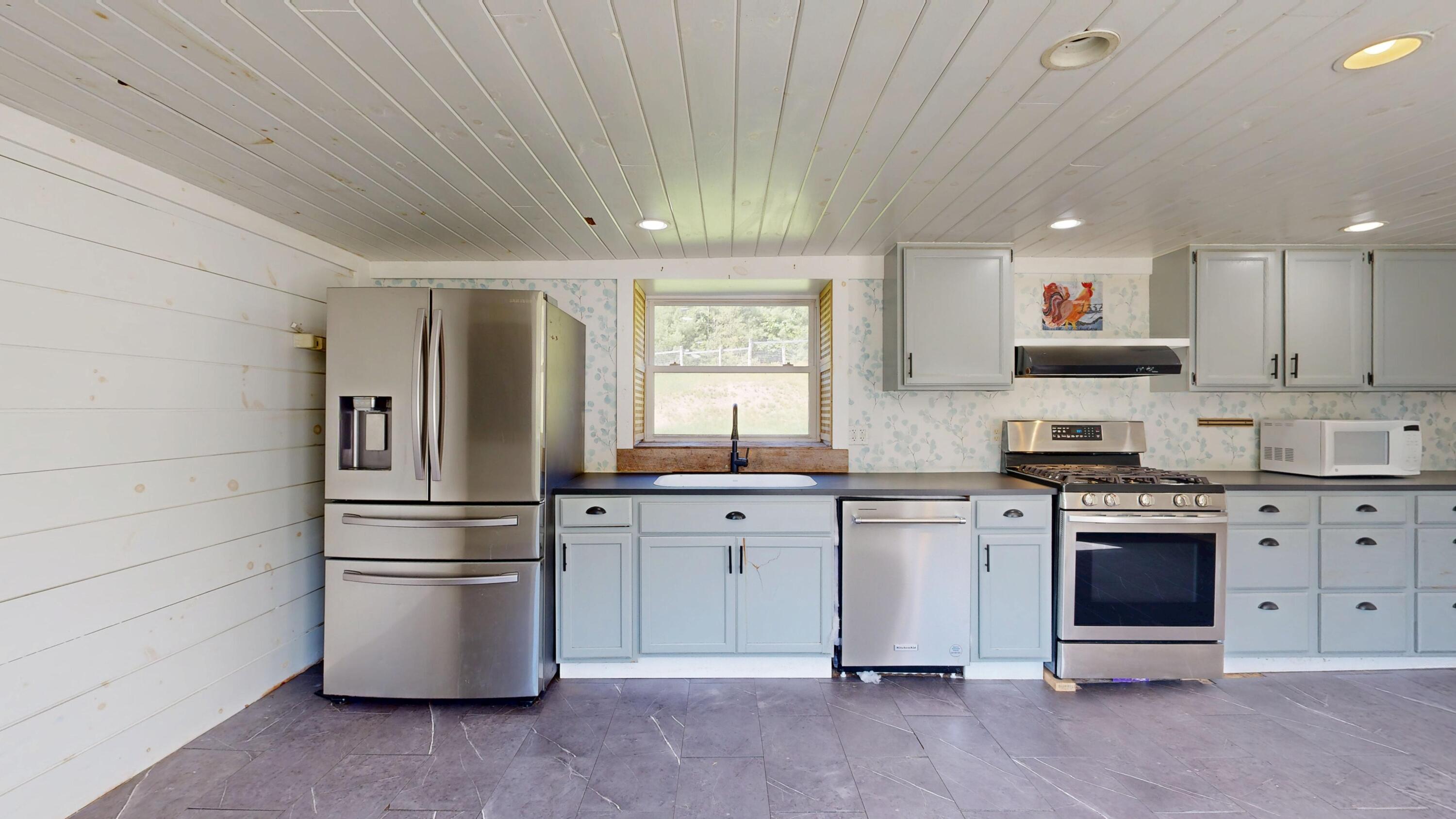 1337 Edes Falls Road Harrison, ME 04040 - Photo 4 of 44