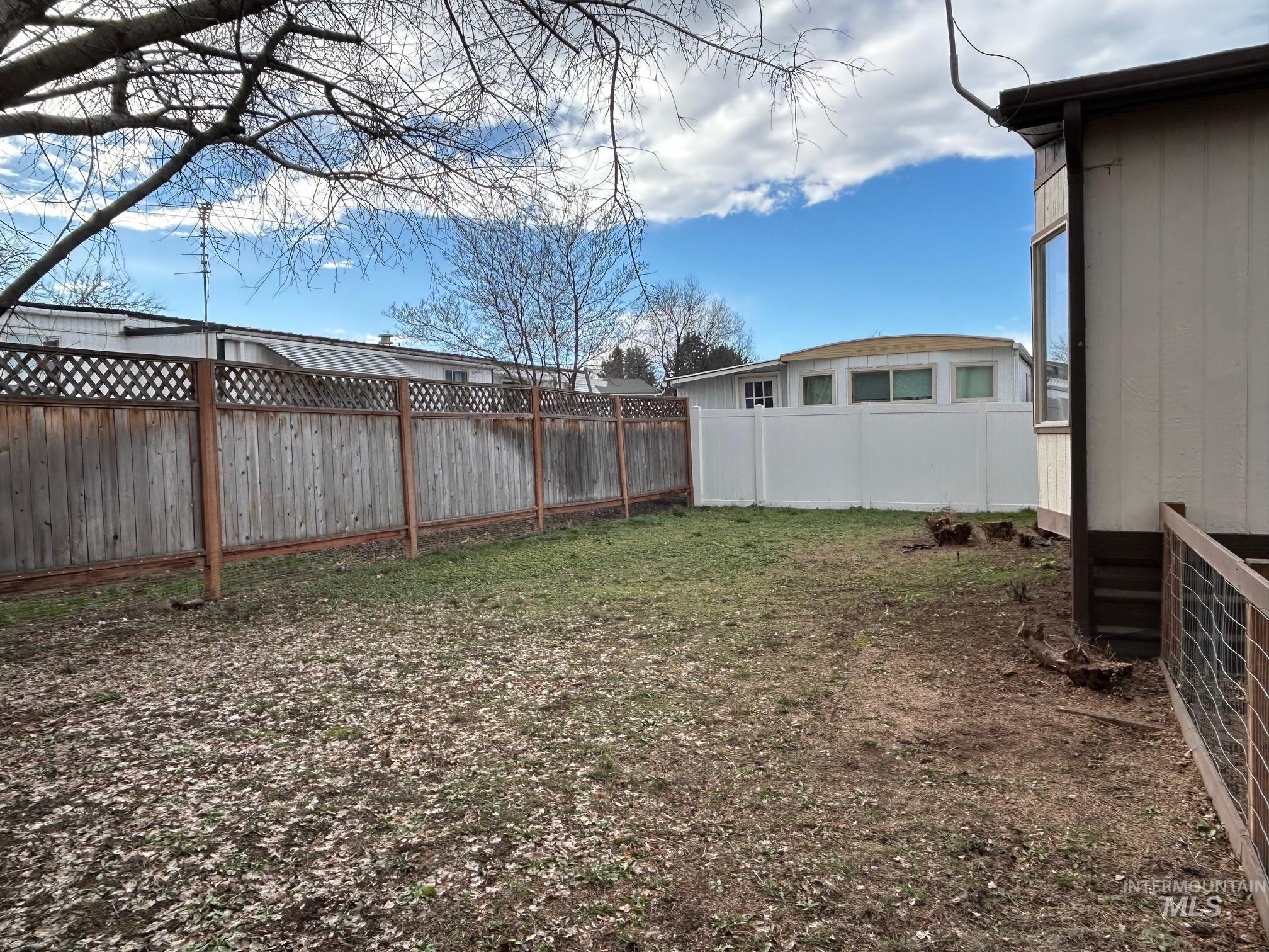 2015 6th Avenue, Unit 131A Clarkston, WA 99403 - Photo 23 of 26 View of fenced backyard