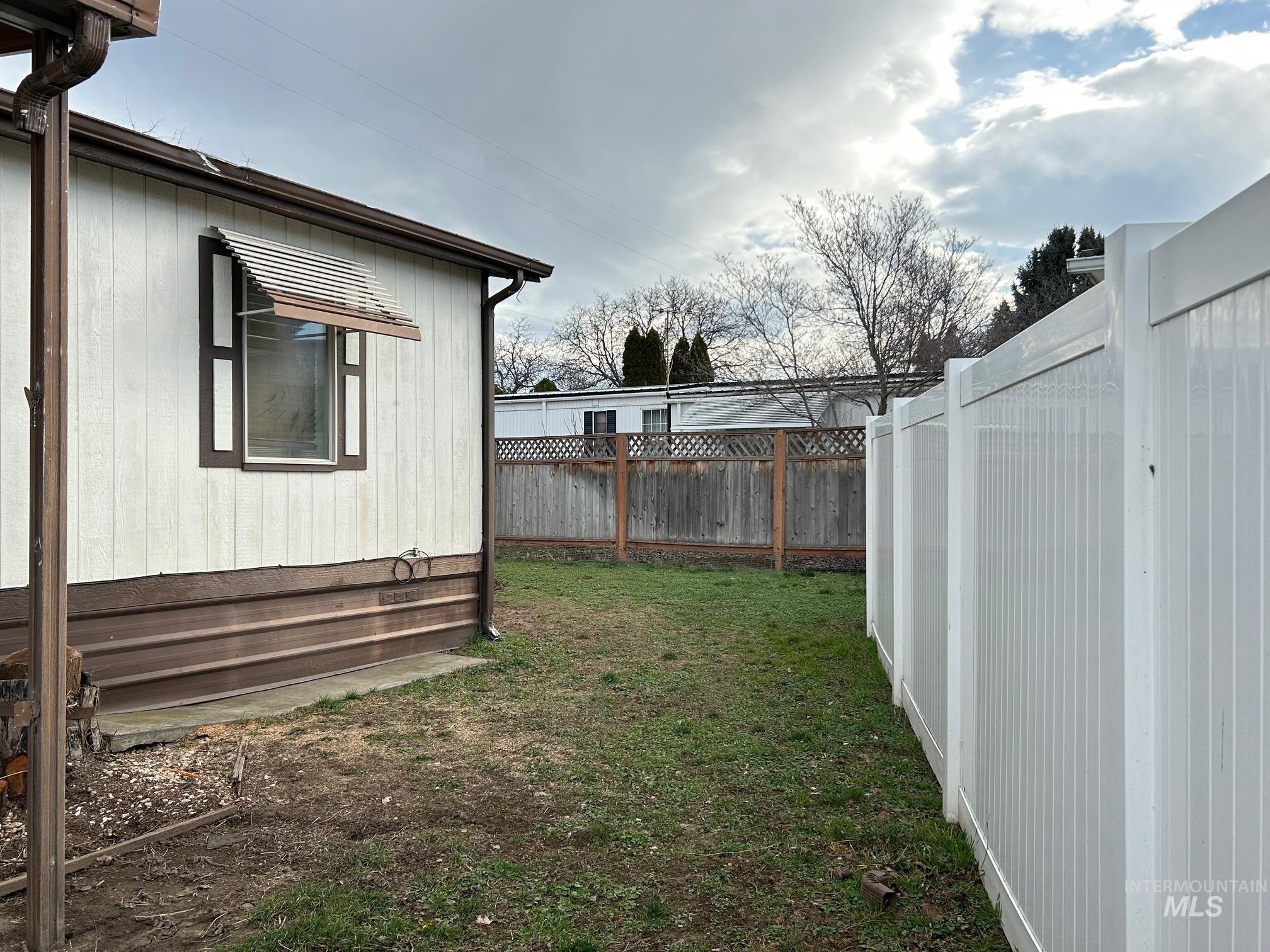 2015 6th Avenue, Unit 131A Clarkston, WA 99403 - Photo 25 of 26 View of fenced backyard
