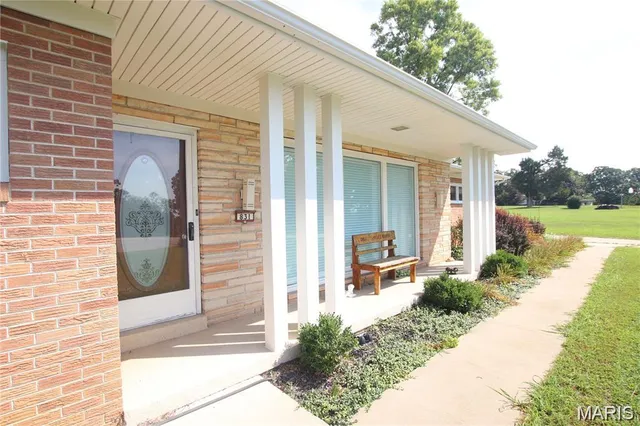 $275,000 | 831 South Mansion Street, Sullivan, MO 63080