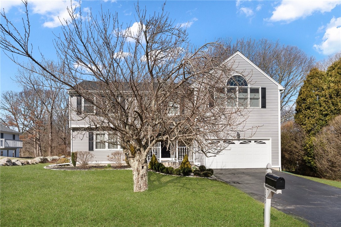 105 Weathervane Road South Kingstown, RI 02879 - Photo 3 of 50