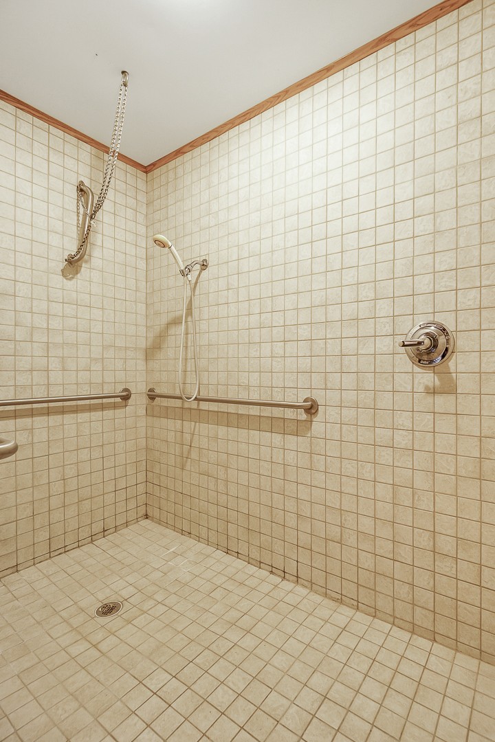 229 County House Road Sparta, TN 38583 - Photo 20 of 33 a bathroom with a shower