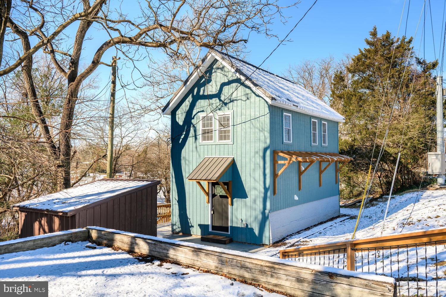13306 Greensboro Road Greensboro, MD 21639 - Photo 31 of 48 a front view of a house with a yard