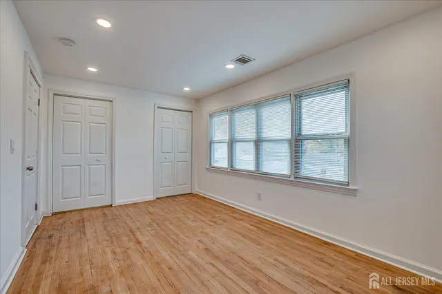 $2,500 | 385 Pierson Avenue, Unit 2, Edison, NJ 08837