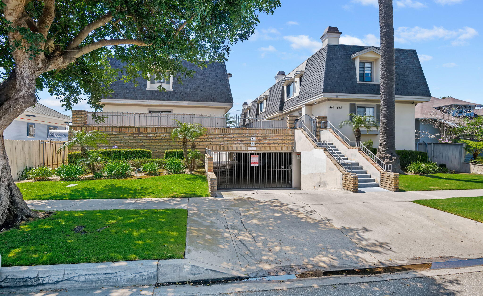 543 South E Street Oxnard, CA 93030 - Photo 22 of 30 a view of an buildings and yard