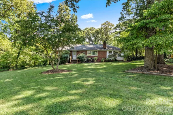 $230,000 | 1105 Graystone Drive, Winston-Salem, NC 27105