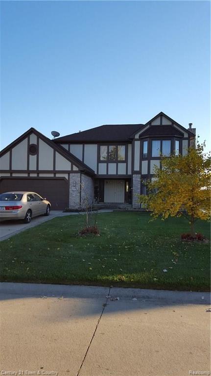 1740 Mackwood Road Rochester Hills, MI 48307 - Photo 1 of 31