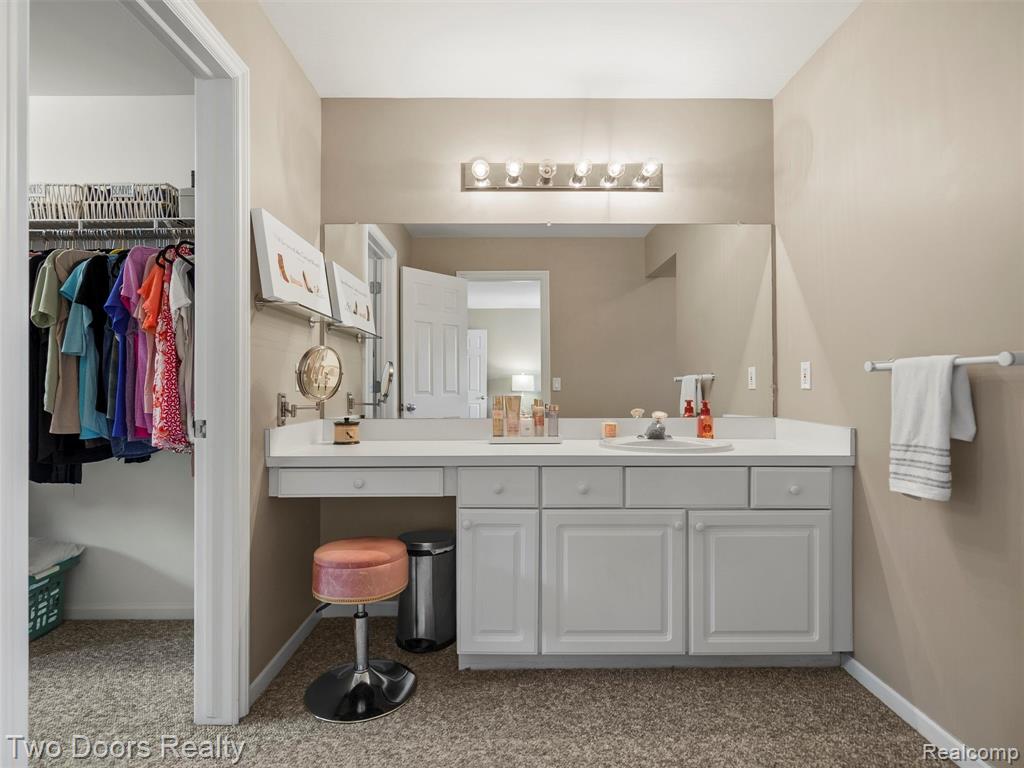 2239 Crystal Drive Rochester Hills, MI 48309 - Photo 27 of 42