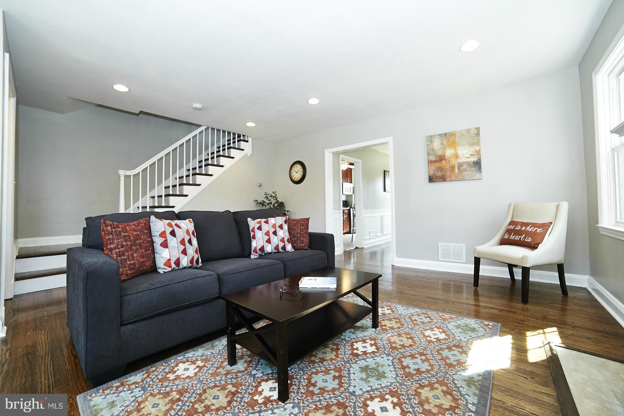 1501 Northbourne Road Baltimore, MD 21239 - Photo 5 of 30 Living Room