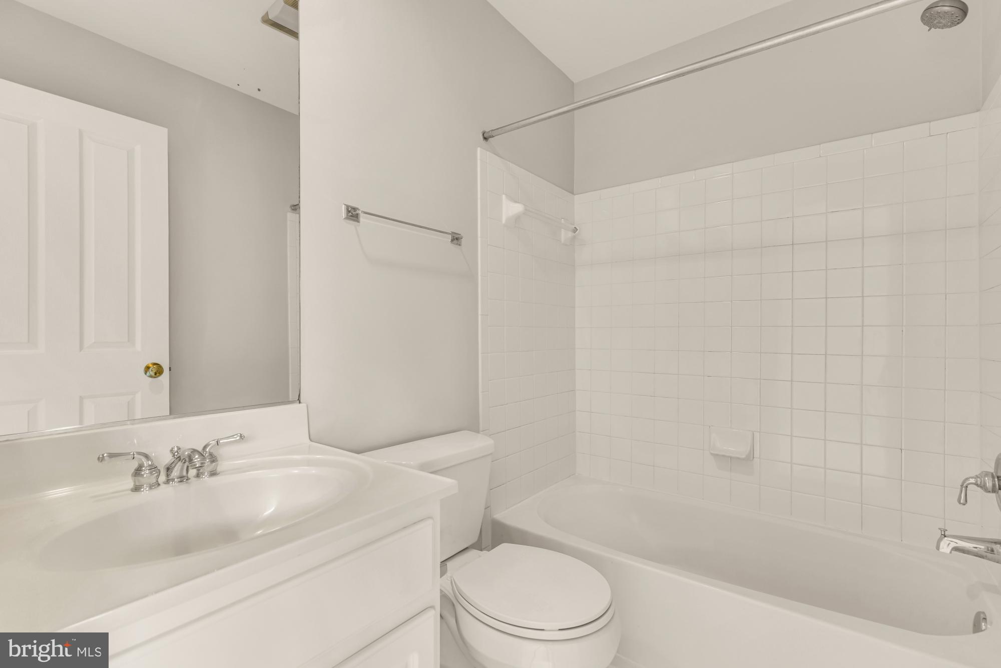 1227 V Street Northwest Washington, DC 20009 - Photo 35 of 38