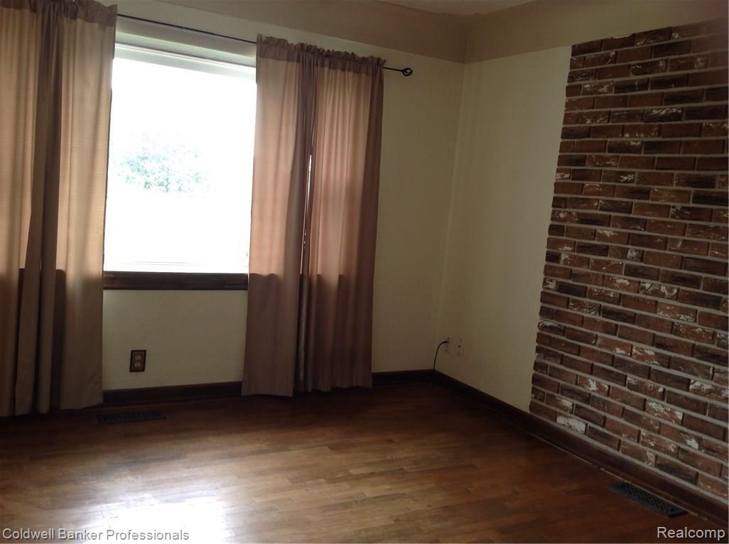 3409 North Oak Road Davison, MI 48423 - Photo 18 of 23 image.jpeg
