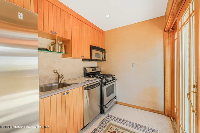 $7,188,888 | 50 Wakefield Road | Eltingville