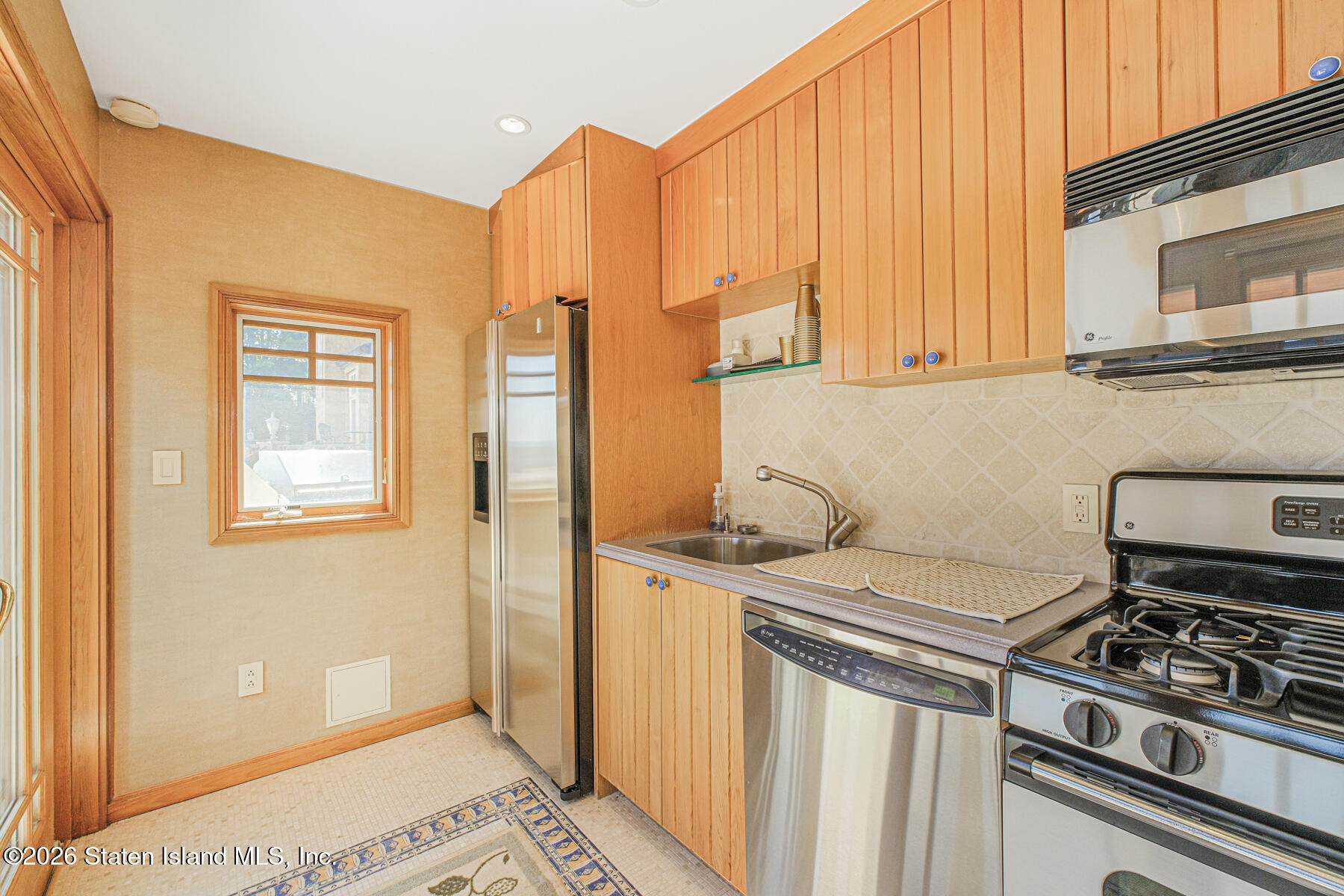 50 Wakefield Road Staten Island, NY 10312 - Photo 52 of 84 COTTAGE