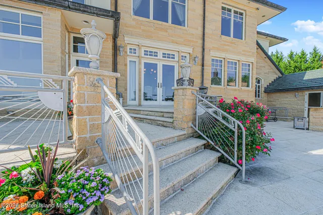 $7,188,888 | 50 Wakefield Road | Eltingville