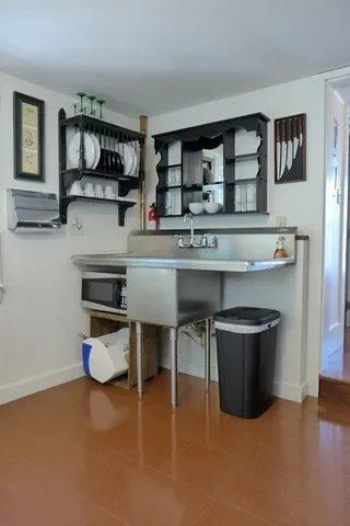 $1,850 | 19 Brewster Street, Unit 2, Plymouth, MA 02360