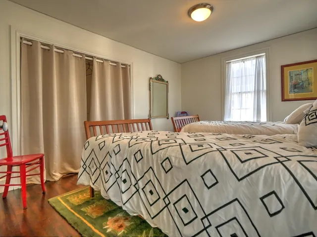 $1,850 | 19 Brewster Street, Unit 2, Plymouth, MA 02360