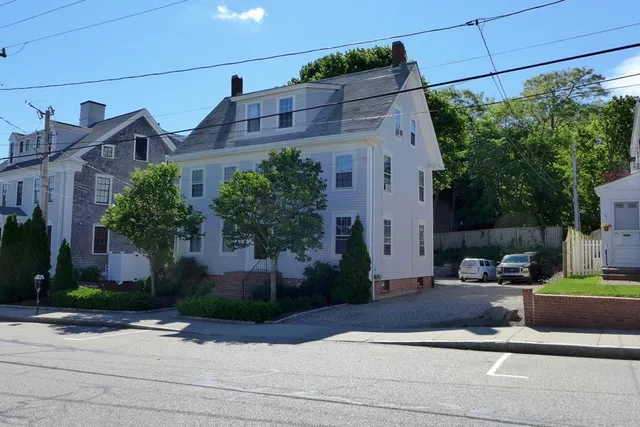 $1,850 | 19 Brewster Street, Unit 2, Plymouth, MA 02360