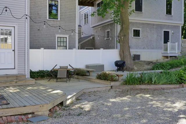 $1,850 | 19 Brewster Street, Unit 2, Plymouth, MA 02360