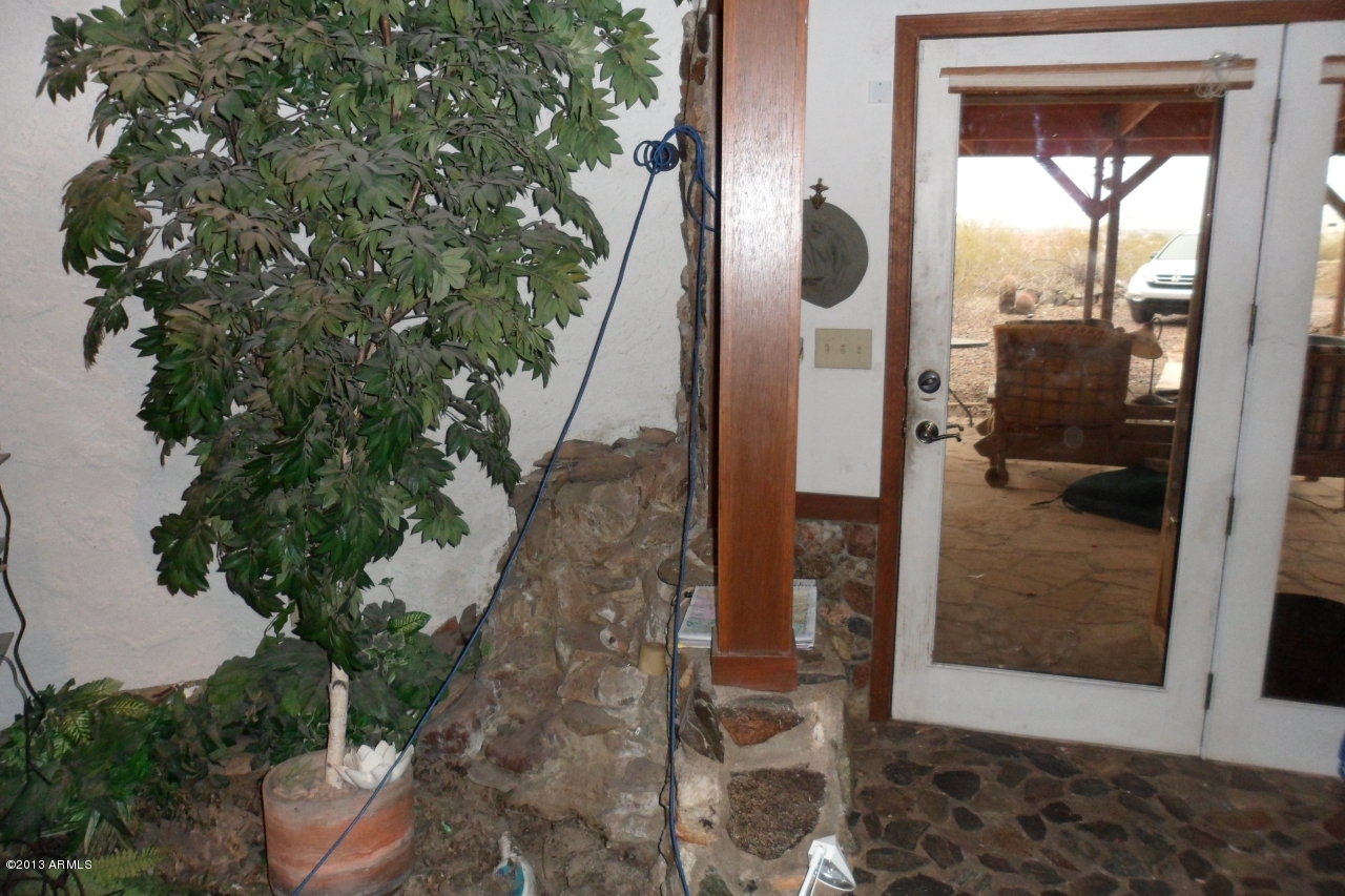 3311 West Ansell Road Laveen, AZ 85339 - Photo 8 of 10 Entry Way