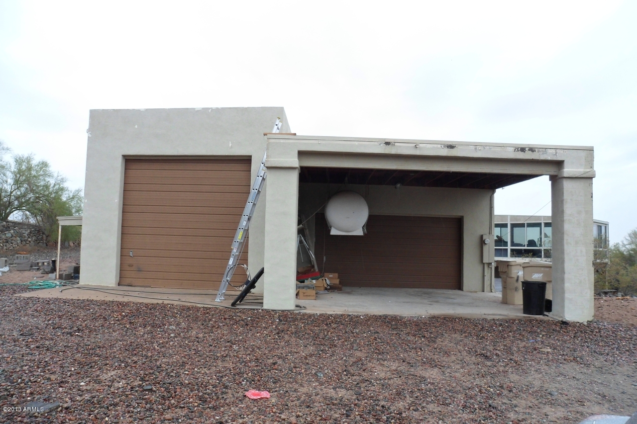 3311 West Ansell Road Laveen, AZ 85339 - Photo 9 of 10 Garages