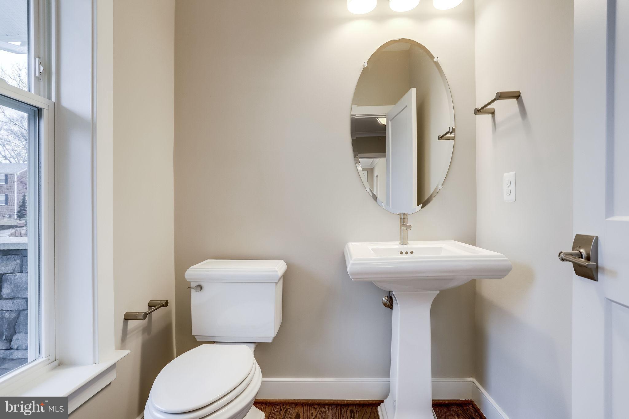 3742 Chain Bridge Road Fairfax, VA 22030 - Photo 16 of 87 Gallery Image 16