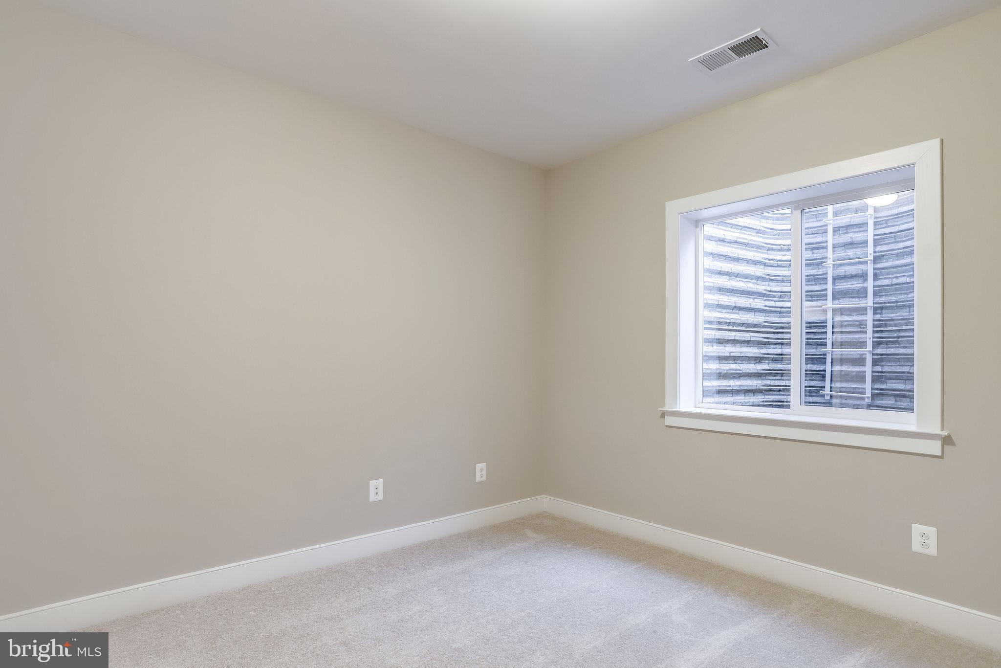 3742 Chain Bridge Road Fairfax, VA 22030 - Photo 76 of 87 Gallery Image 76