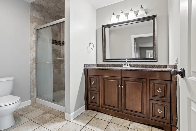 $425,000 | 230 Essex Lane, New Lenox, IL 60451