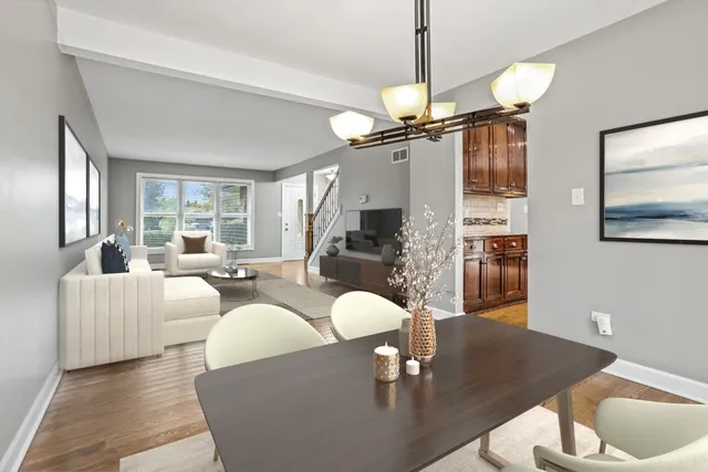 $425,000 | 230 Essex Lane, New Lenox, IL 60451