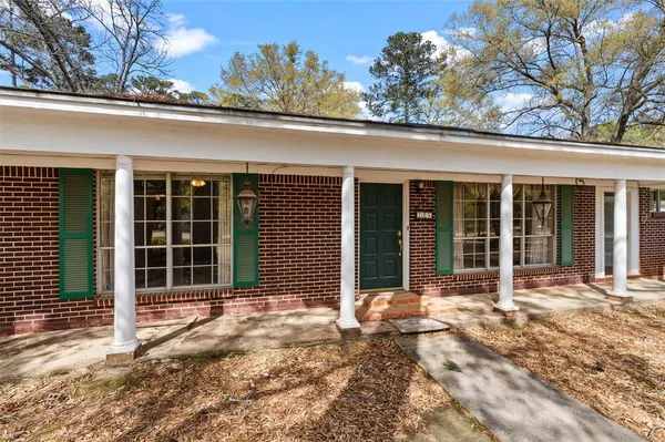 a view of a house with a outdoor space