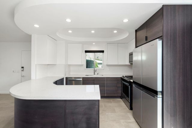 $2,700 | 2240 South Calle Palo Fierro, Unit 9, Palm Springs, CA 92264