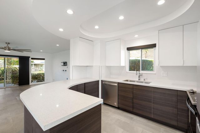 $2,700 | 2240 South Calle Palo Fierro, Unit 9, Palm Springs, CA 92264