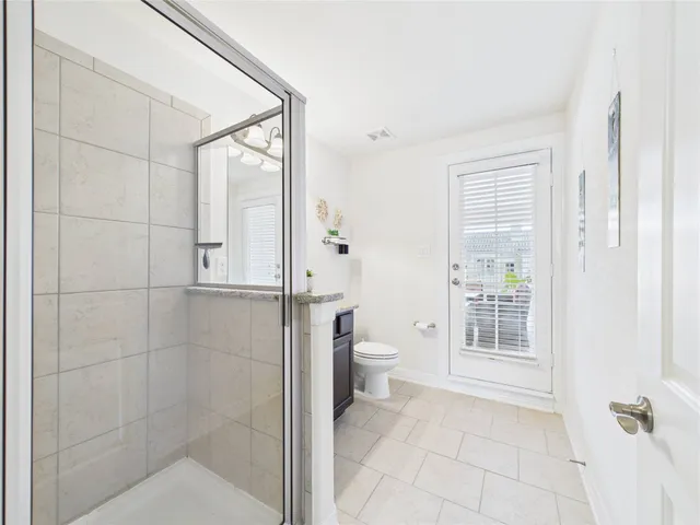 $2,800 | 22 Tassia Lane, Pasadena, TX 77058