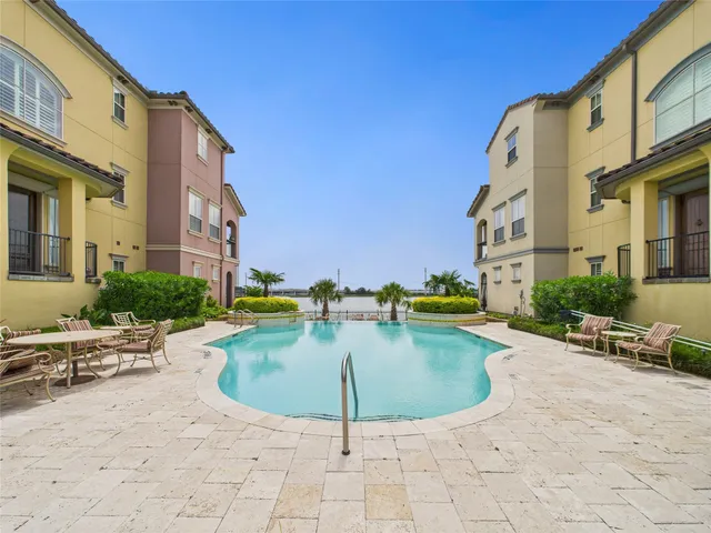 $2,800 | 22 Tassia Lane, Pasadena, TX 77058