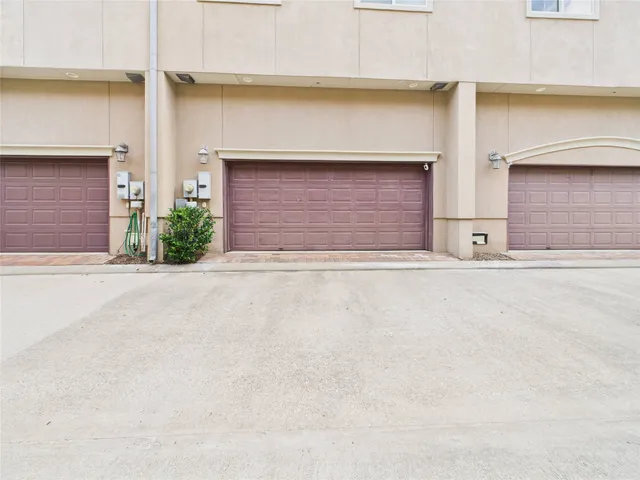 $2,800 | 22 Tassia Lane, Pasadena, TX 77058