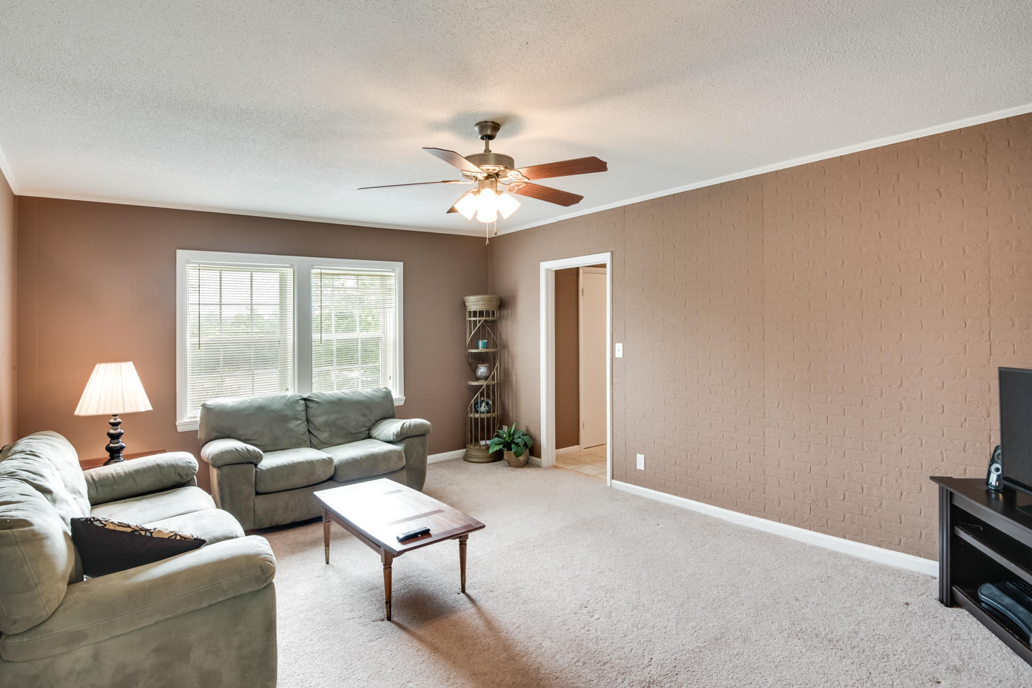 7513 South Dent Road Hixson, TN 37343 - Photo 14 of 25 7513_S_Dent_Rd_28