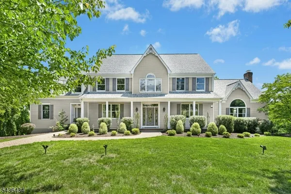 $995,000 | 10 Red Robin Way, Flemington, NJ 08822