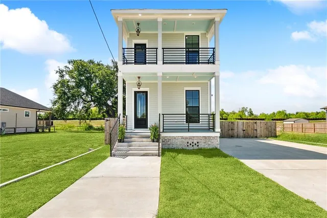 $425,000 | 1938 Benjamin Street, Arabi, LA 70032
