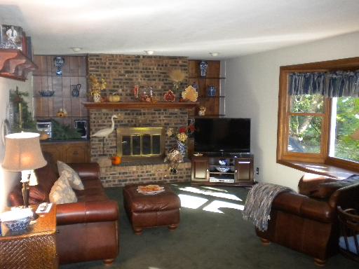2442 Chatham Road Aurora, IL 60506 - Photo 2 of 13