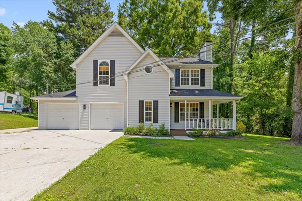 $399,900 | 2125 Port Royal Drive, Soddy-Daisy, TN 37379